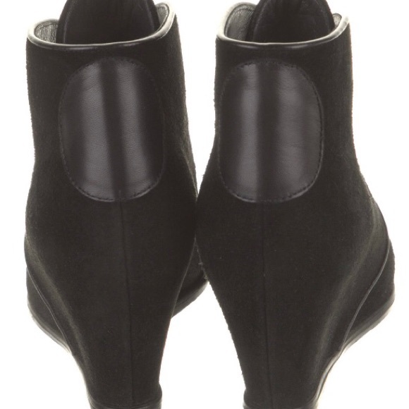 Stuart Weitzman Kalahari hidden wedge bootie - Picture 9 of 10